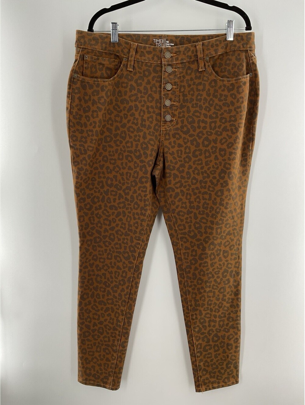 Time And Tru women’s zipper fly size 16 high-rise curvy leopard print jeans 070
